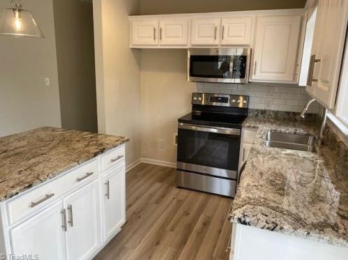 2109 Glenside Dr, Greensboro NC  27405-1611 exterior