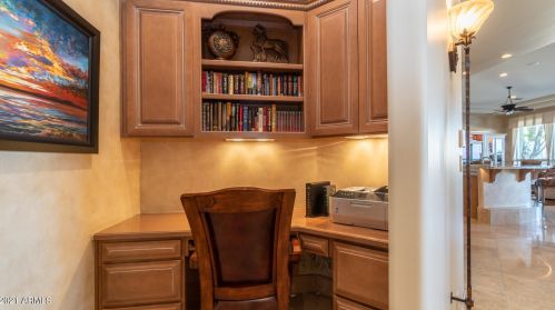 15645 7 St, Phoenix AZ 85014-4142 exterior