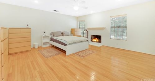 4646 Noble Ave, Van Nuys CA 91403-2013 exterior