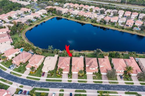 7829 Heritage Blvd, Hobe Sound, FL 33455-7836