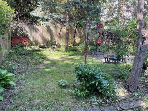 307 Graham St, Pittsburgh PA  15206-2839 exterior