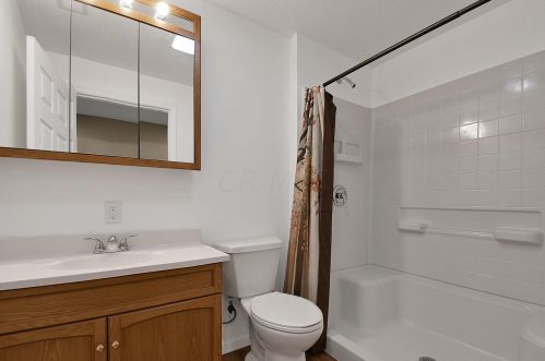 410 Green Apple Pl, Pataskala OH  43062-7453 exterior