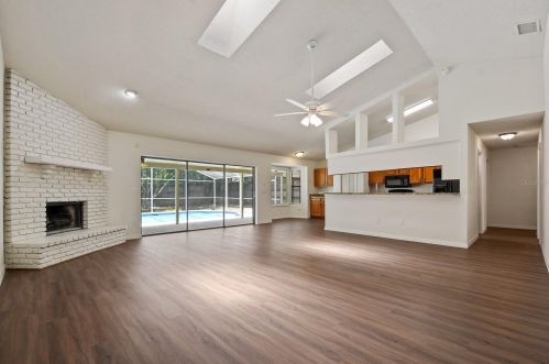 5712 Cedar Pine Dr, Orlando, FL 32819-7117