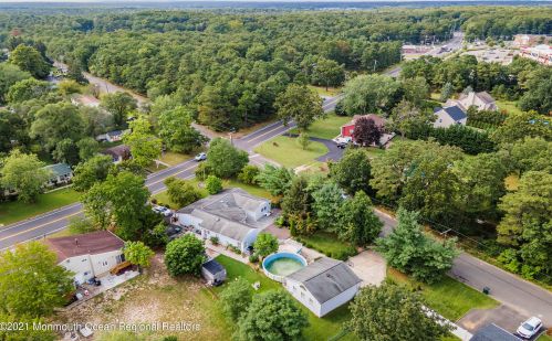 49 Cooks Bridge Rd, Jackson Twp NJ  08527-2523 exterior