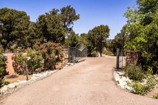 11 Falcon Ct, Sedillo NM  87059-7378 exterior