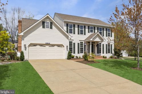 12712 Hitchcock Ct, Herndon, VA 20191-5845