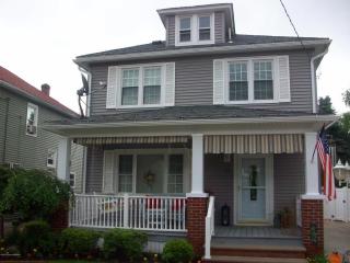 55 Loveland Ave, Wilkes Barre, PA 18704-5103