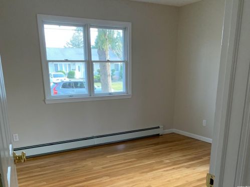 95 Franklin Ave, Elwood NY  11731-2335 exterior