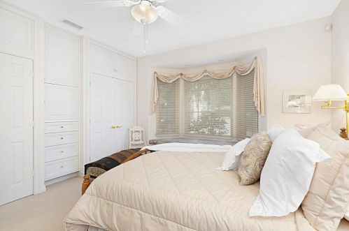 3304 Silver Oak Ln, Vista CA  92084-6614 exterior