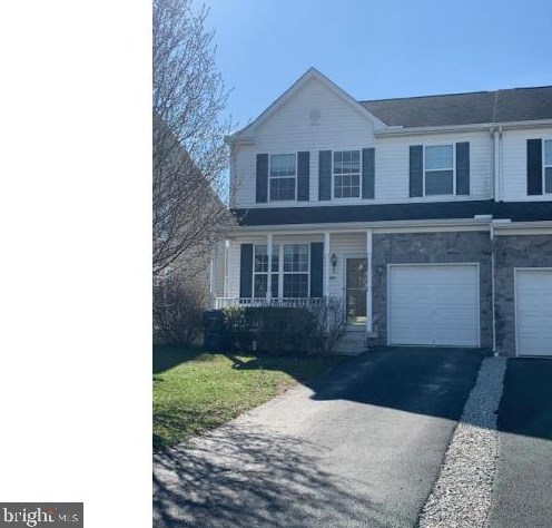 308 Maple Dr, Hanover, PA 17331-9417