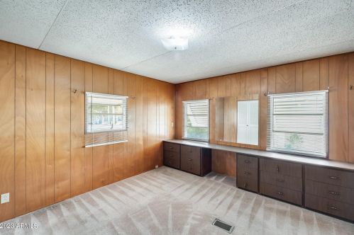1549 Anderson Dr, Phoenix AZ  85022-2021 exterior