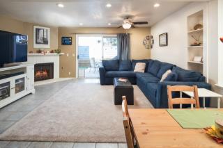 236 Entrance Rd, Santa Barbara, CA 93117-2775