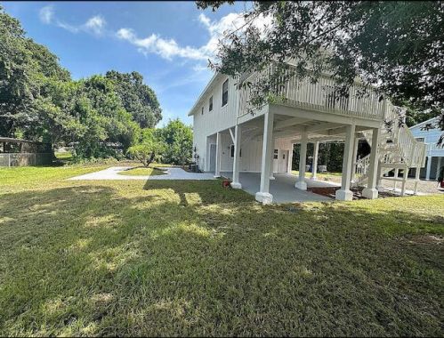 1866 9th Pl, Vero Beach FL  32960-4303 exterior