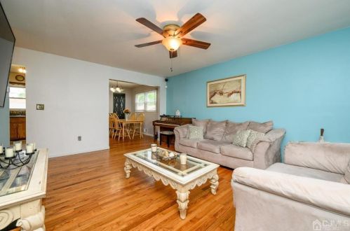15 Patton St, Iselin NJ  08830-2331 exterior