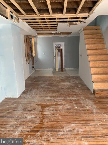 2416 Clarion St, Philadelphia, PA 19148-3512