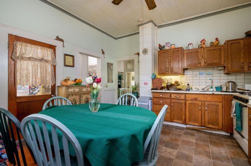 214 Depot St, Grass Valley CA  95945-6827 exterior