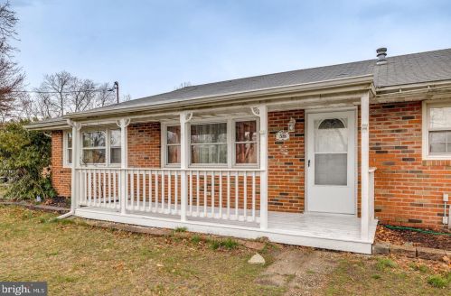 518 Surrey Ave, Berlin Boro, NJ 08009-9355
