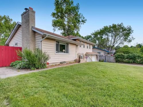 11825 Xavis St, Minneapolis, MN 55433-2935
