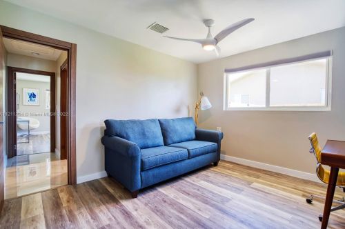 235 6th St, Dania Beach FL  33004-4147 exterior