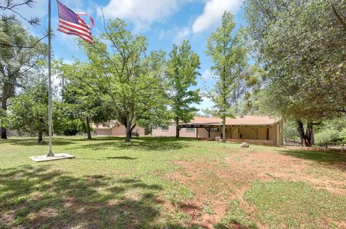 14966 Vavassuer, Brownsville, CA 95919-9741