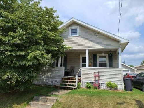 933 Seborn Ave, Zanesville, OH 43701-5676