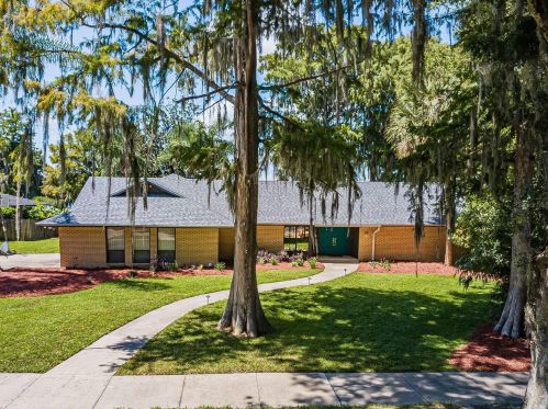 3886 Lake Orlando Pkwy, Orlando, FL 32808-3004