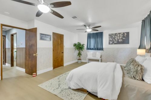 9020 Grove St, Elk Grove CA  95624-2318 exterior