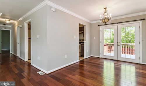 13207 Nassau Dr, Woodbridge VA  22193-4104 exterior