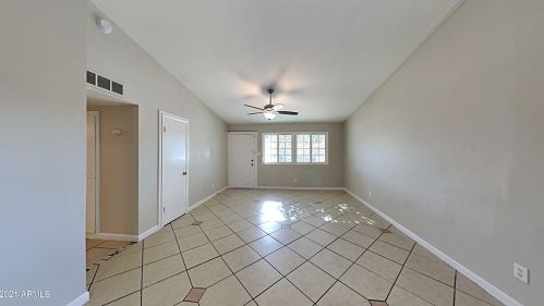 6256 Cavalier Dr, Glendale, AZ 85301-5008
