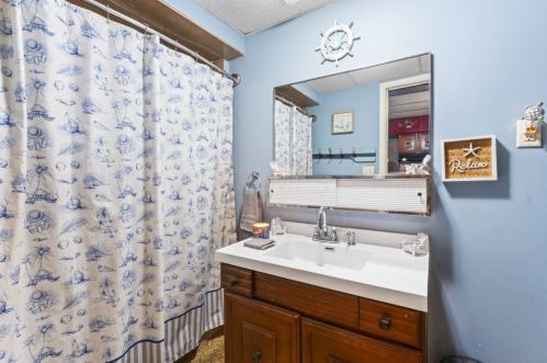 637 Cleveland Ave, Marion OH  43302-5009 exterior