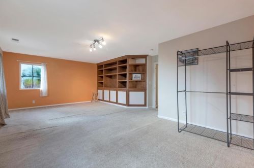 750 Joshua Dr, Hollister CA  95023-5671 exterior