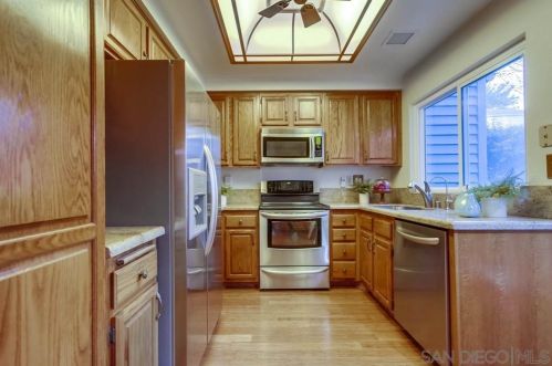 11026 Caminito Vista Pacifica, San Diego CA 92131-3301 exterior