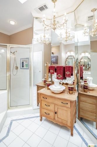 225 Charleston Dr, Victoria TX 77904-3814 exterior