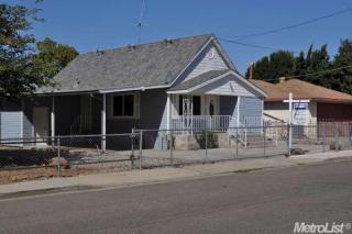 3713 California Ave, Riverbank, CA 95367-2904