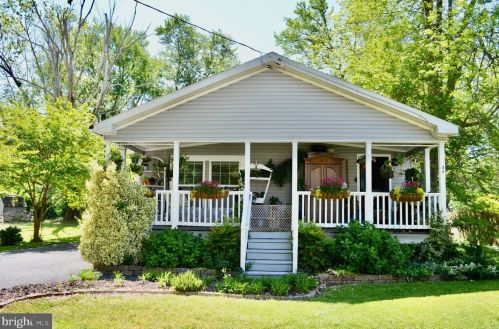 44 Mccabe St, Selbyville, DE 19975-9654