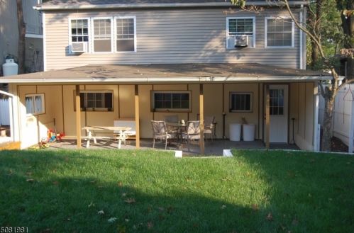 106 Dupont Ave, Hopatcong, NJ 07843-1704