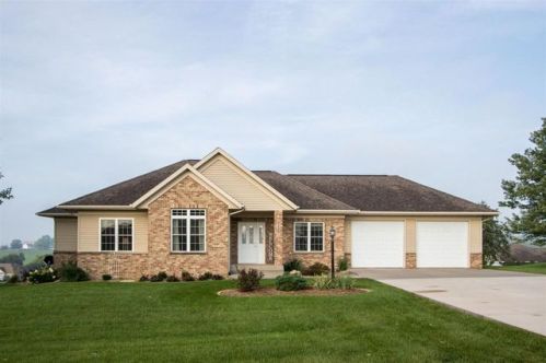 1127 Paradise Ln, Richmond, IA 52247-9614