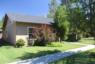20674 Honeysuckle Ln, Bend, OR 97702-2780