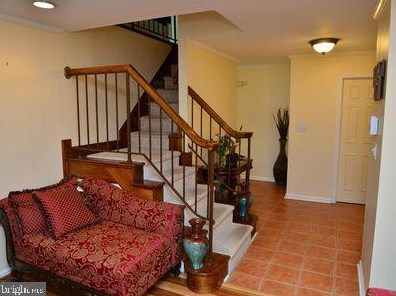 7809 Hooes Rd, Springfield VA  22152-3706 exterior