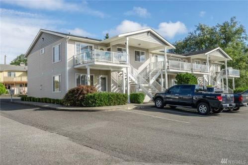 725 Judson St, Lynden, WA 98264-1889
