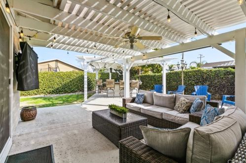 1243 Chestnut Ave, Orange CA 92867-3836 exterior