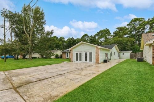 1612 Campbell Dr, Fort Walton Beach, FL 32547-1040