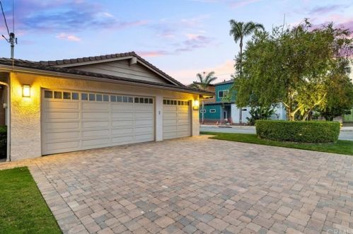 2123 Belmont Ln, Redondo Beach, CA 90278-4909