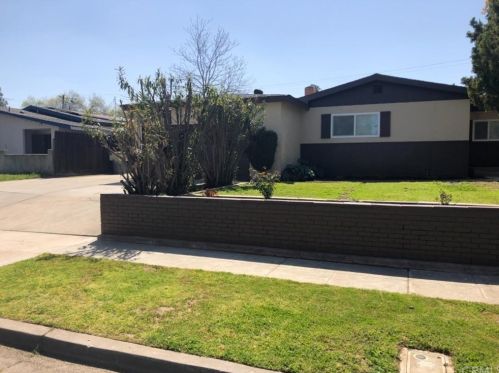 139 Celeste Ave, Fresno, CA 93704-2138
