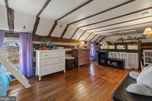 39580 Lovettsville Rd, Lovettsville VA  20180-2008 exterior