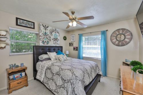 820 Crenshaw Lake Rd, Lutz FL  33548-8129 exterior