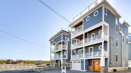 5 Fort Ave, Pelican Island NJ  08751-1512 exterior