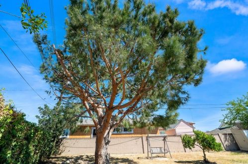 13371 Neptune Ct, Garden Grove CA  92843-2724 exterior