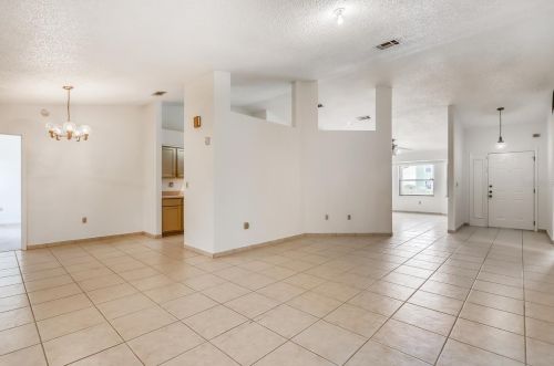 809 Marquis Ct, Kissimmee, FL 34759-3826