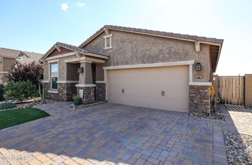 33904 30th Ln, Phoenix, AZ 85085